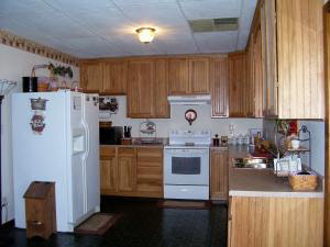 912 Thompson Ln, Mitchell, IN 47446 photo 3