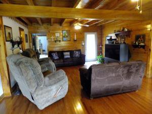 197 Country Estates Dr, Mitchell, IN 47446 photo 2