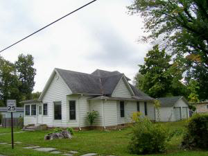 1156 W Warren St, Mitchell, IN 47446 photo 1