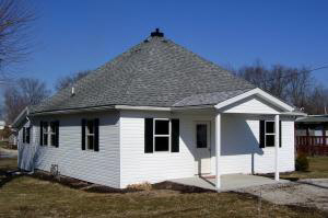 459 E Vine St, Mitchell, IN 47446 photo 1