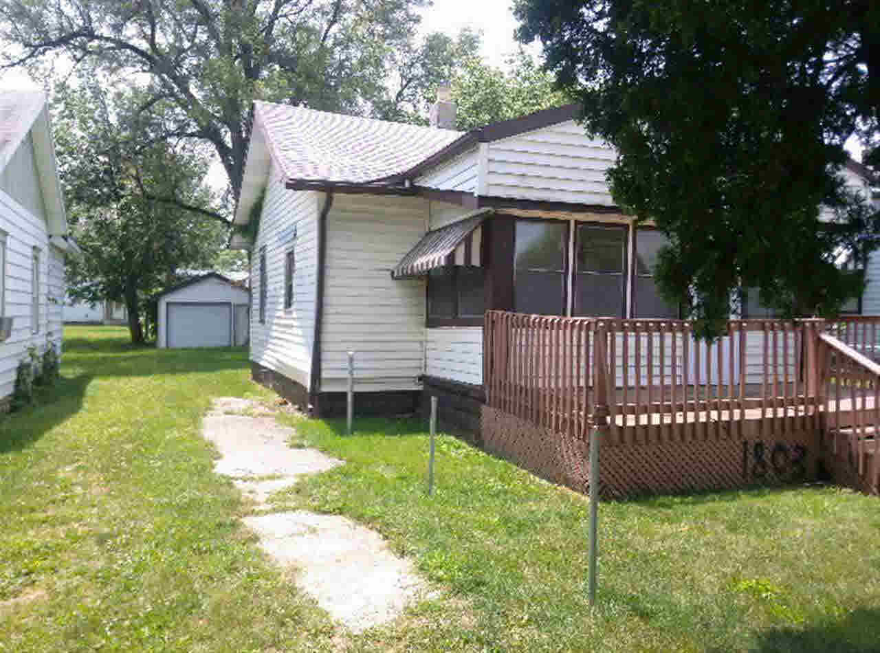1803 E Hines St, Muncie, IN 47303 photo 2