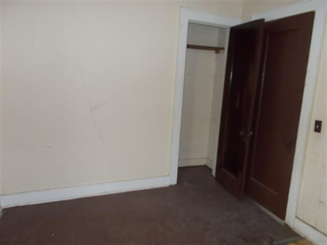 617 S Gallatin St, Marion, IN 46953 photo 4