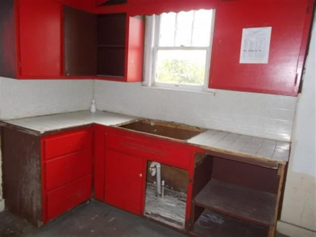 617 S Gallatin St, Marion, IN 46953 photo 10