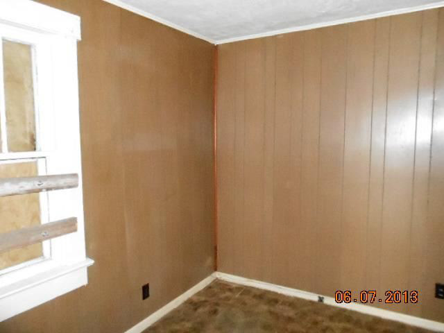 317 W 5th St, Muncie, IN 47302 photo 5