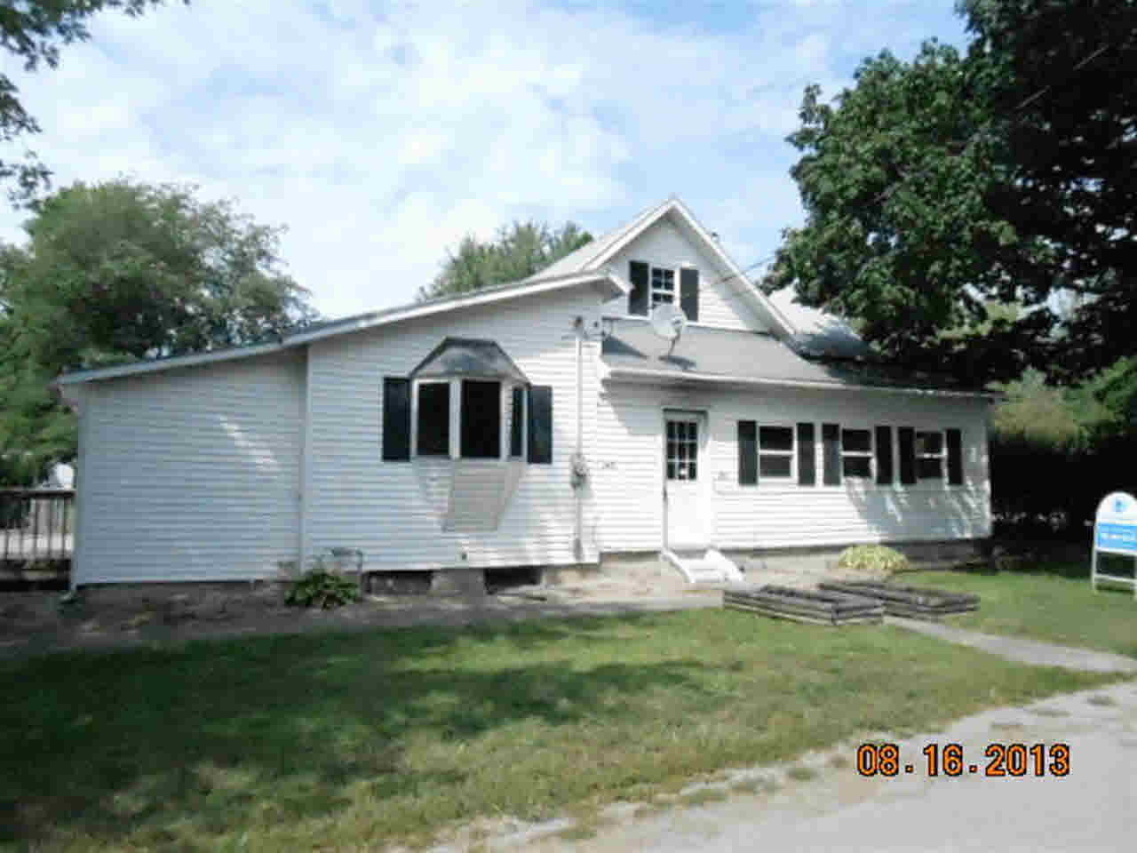 312 S Portland St, Ridgeville, IN 47380 photo 3