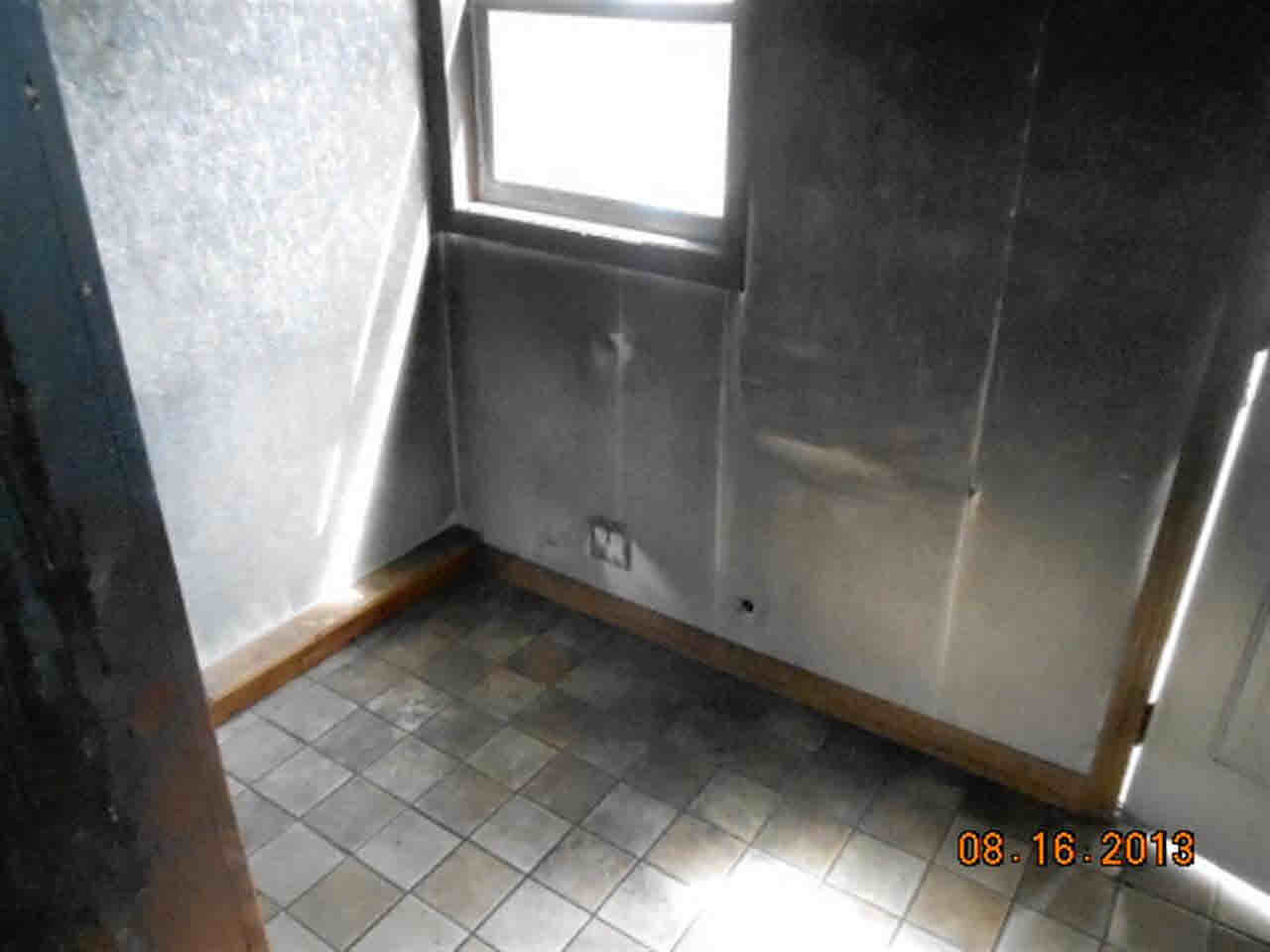 312 S Portland St, Ridgeville, IN 47380 photo 5