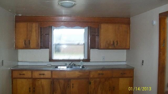 817 S 22nd St, New Castle, IN 47362 photo 3