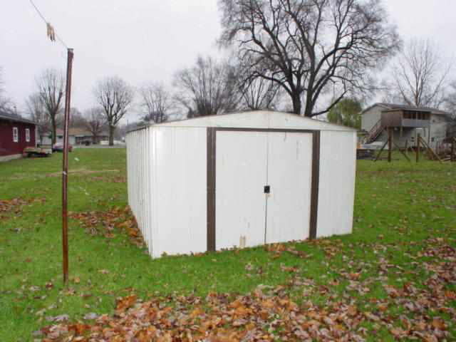 106 Sampson #kennard, Shirley, IN 47384 photo 3
