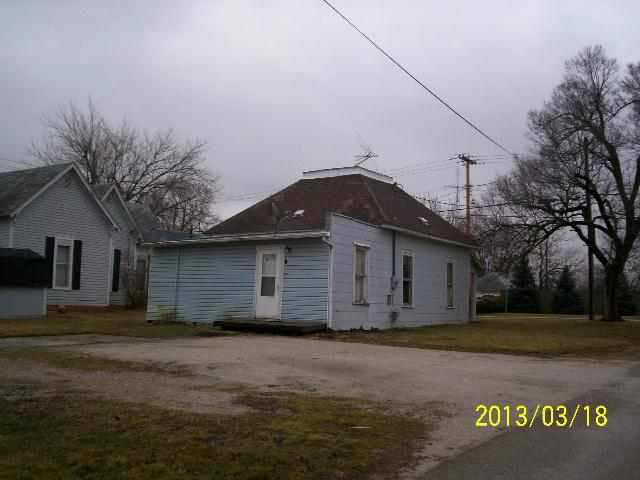 326 E 7th St, Portland, IN 47371 photo 2