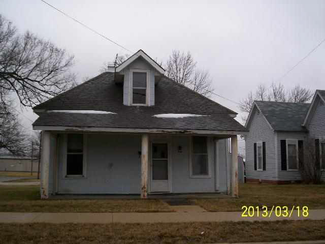 326 E 7th St, Portland, IN 47371 photo 9