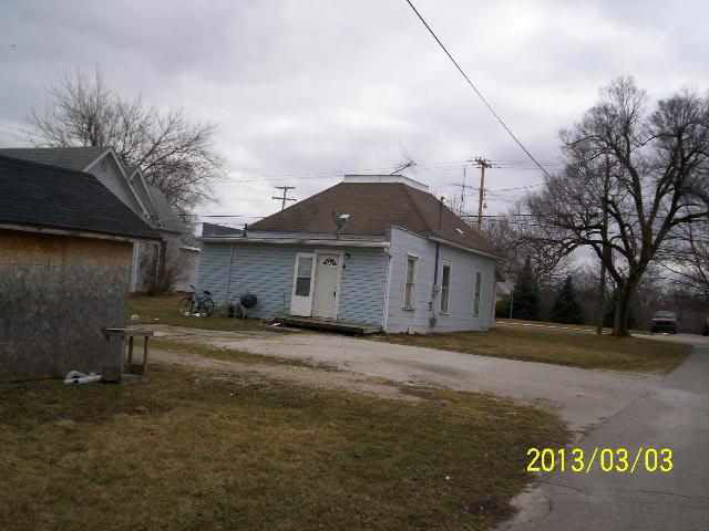 326 E 7th St, Portland, IN 47371 photo 6