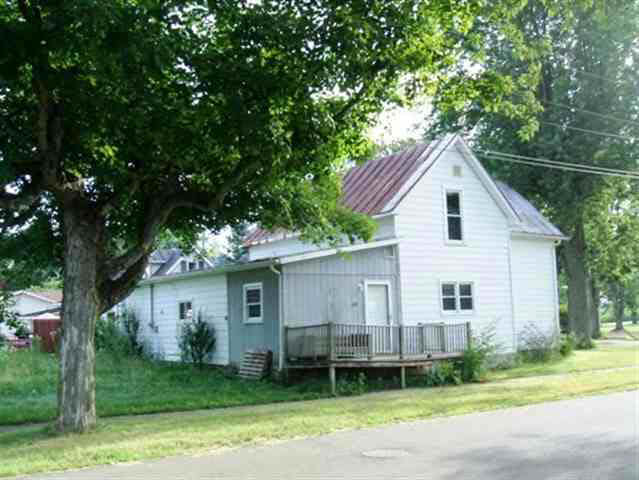 105 E Wine St, Modoc, IN 47358 photo 2