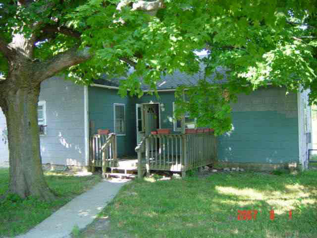 203 Maple, Mount Summit, IN 47361 photo 2