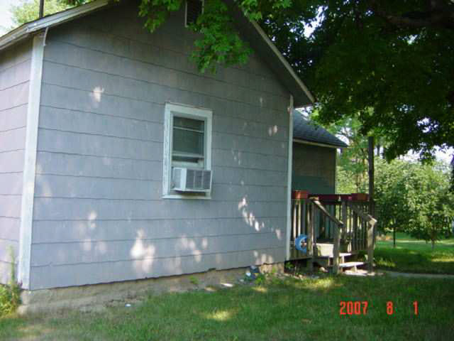 203 Maple, Mount Summit, IN 47361 photo 1