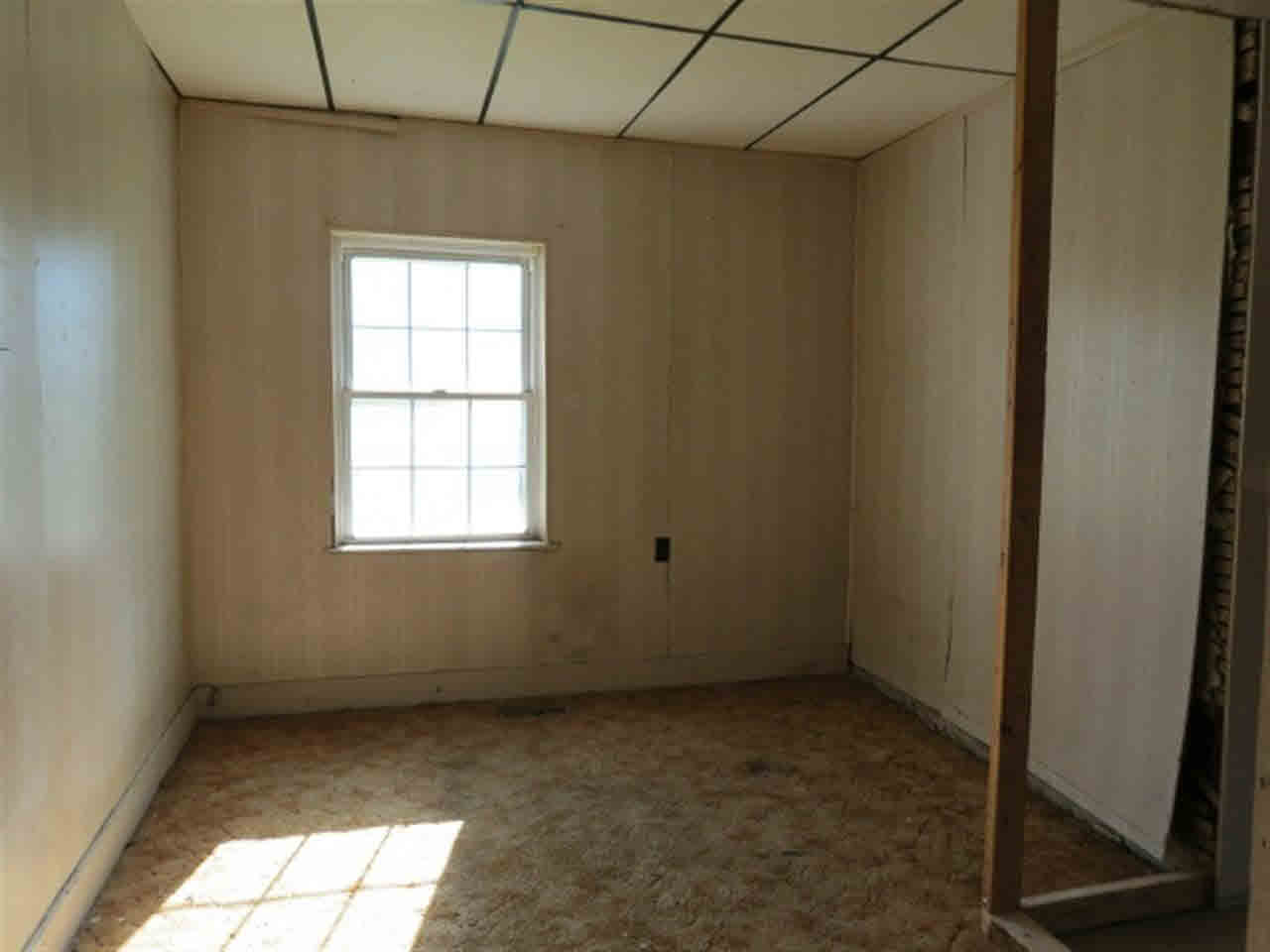 395 E Maple Ct, Pennville, IN 47369 photo 12