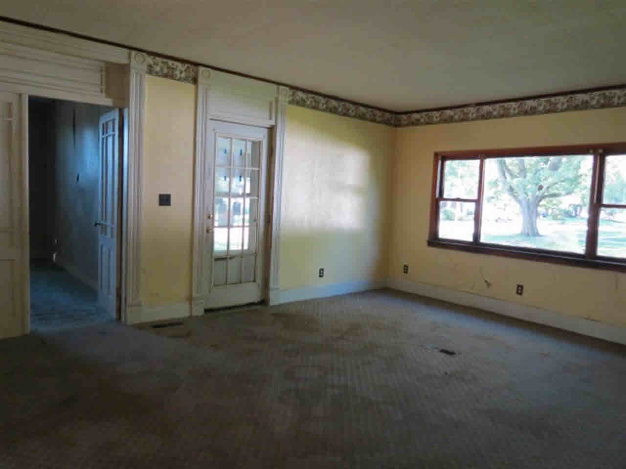 395 E Maple Ct, Pennville, IN 47369 photo 2