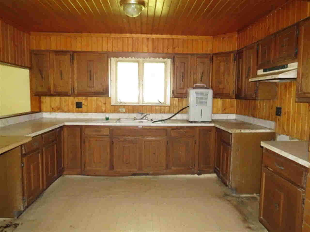 395 E Maple Ct, Pennville, IN 47369 photo 5
