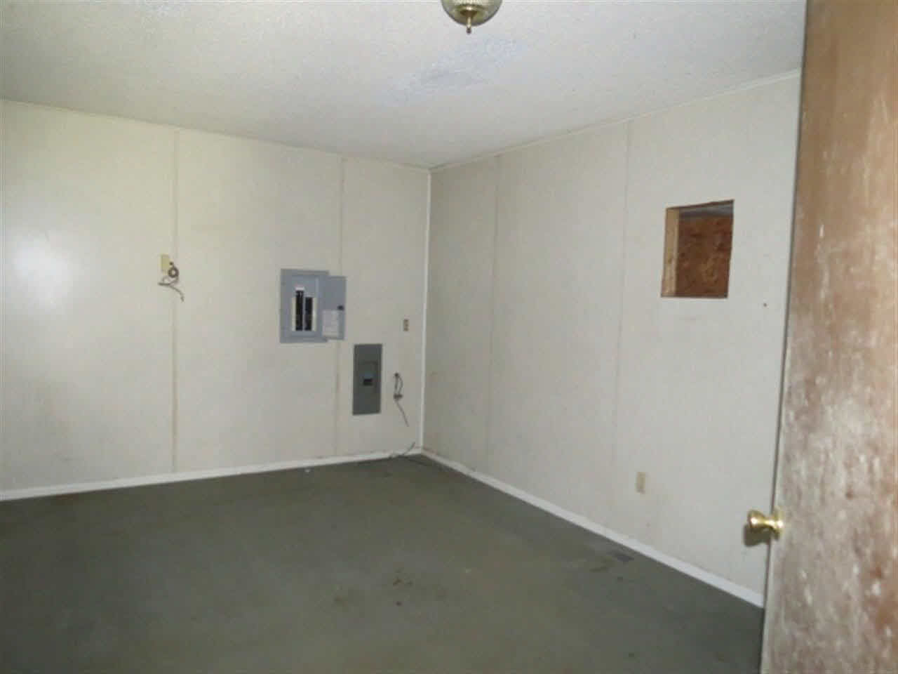 395 E Maple Ct, Pennville, IN 47369 photo 10