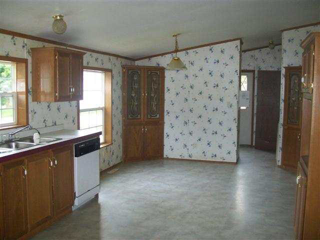 1718 N 23rd St, New Castle, IN 47362 photo 2