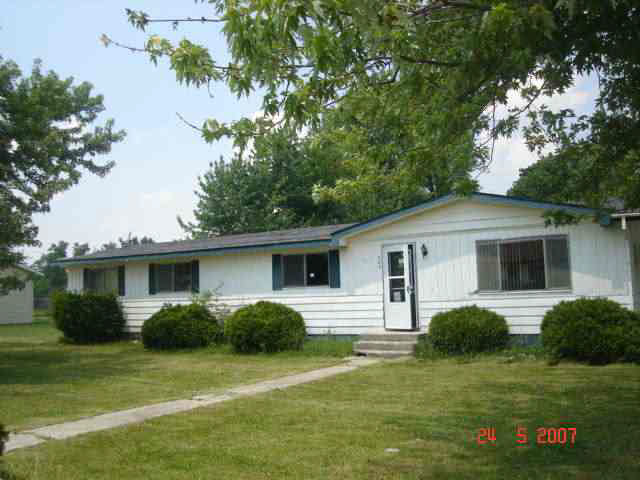 900 W High, Redkey, IN 47373 photo 1