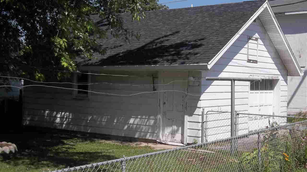 1100 W 15th St, Muncie, IN 47302 photo 3