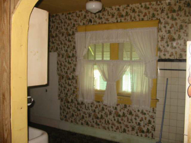 1601 E 2nd St, Muncie, IN 47302 photo 4