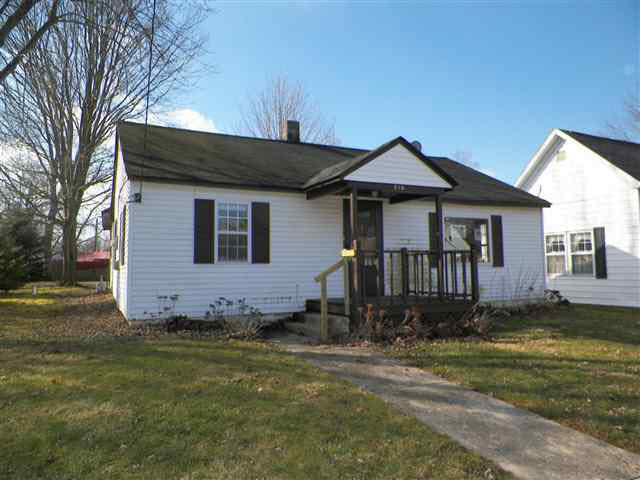 210 E 6th St, Matthews, IN 46957 photo 1