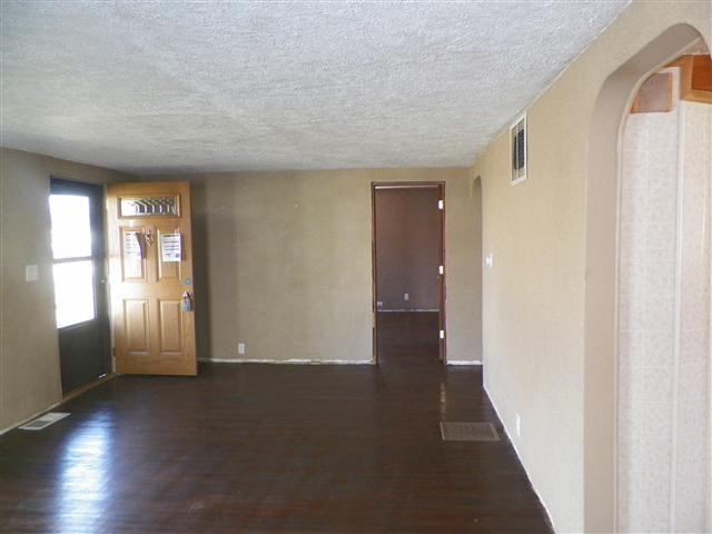 210 E 6th St, Matthews, IN 46957 photo 2
