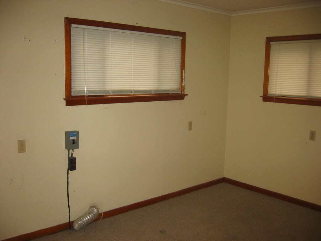 322 S 7th St, New Castle, IN 47362 photo 5