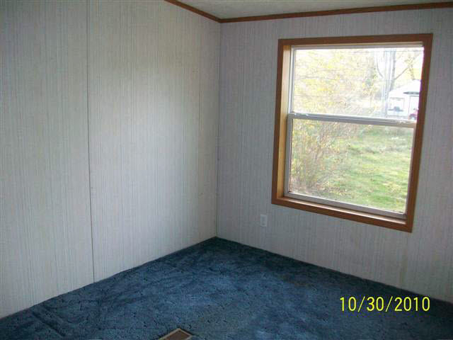 9806 E Miller, Selma, IN 47383 photo 3