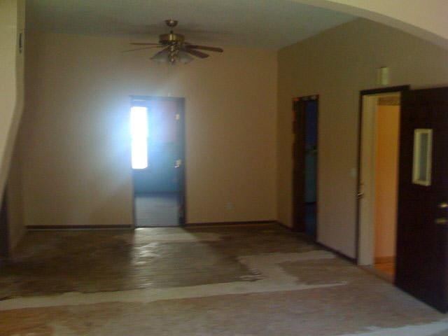 52 E Charles, Redkey, IN 47373 photo 4