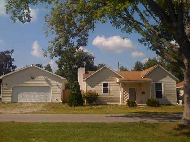 52 E Charles, Redkey, IN 47373 photo 1