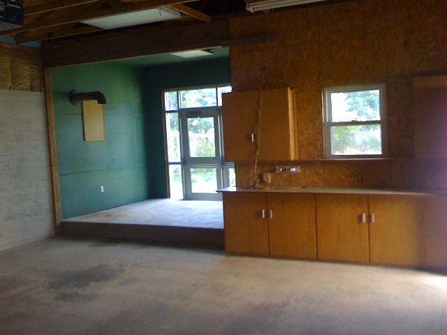 52 E Charles, Redkey, IN 47373 photo 7