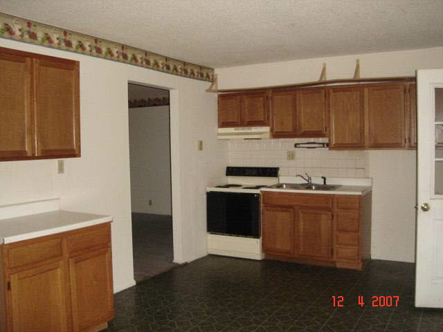 2002 E 15th St, Muncie, IN 47302 photo 2