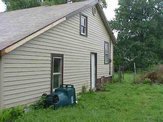 1100 E 29th St, Muncie, IN 47302 photo 2