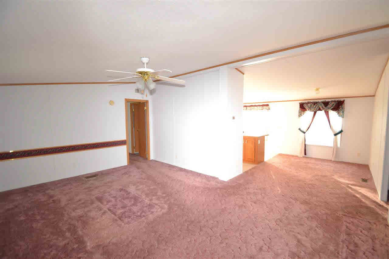 903 W Perkins, Hartford City, IN 47348 photo 3