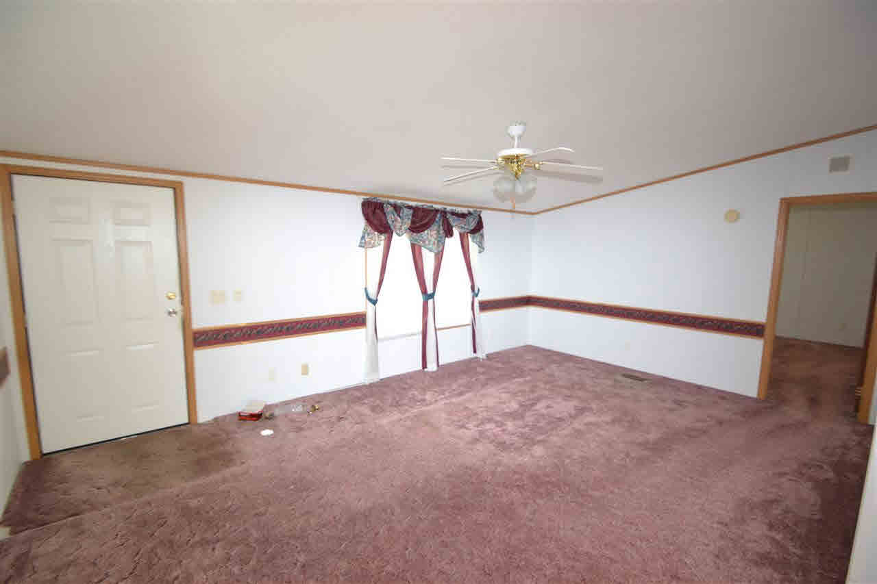 903 W Perkins, Hartford City, IN 47348 photo 4