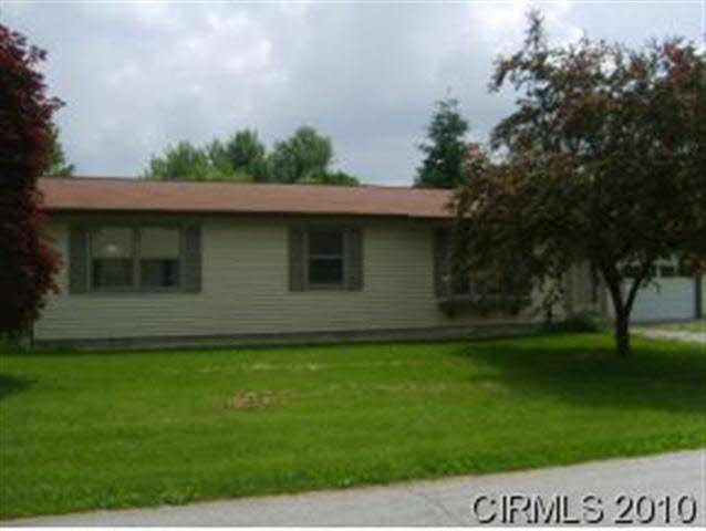 322 E 5th St, Fairmount, IN 46928 photo 1
