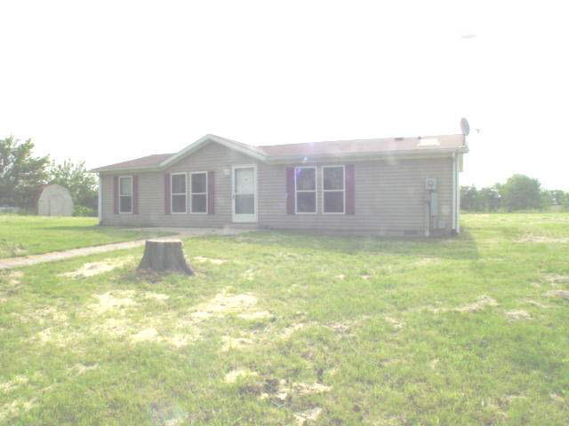 860 S Messick Rd, New Castle, IN 47362 photo 1