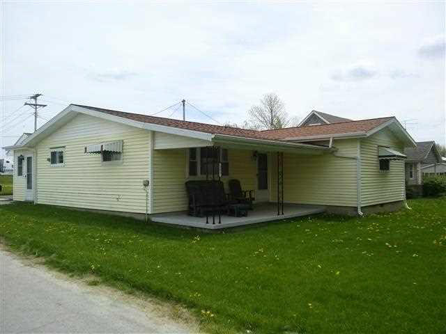 325 Pearl, Lynn, IN 47355 photo 2