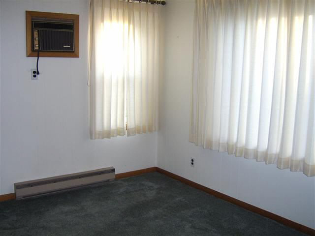 618 N Western Ave, Portland, IN 47371 photo 9