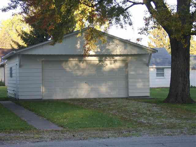 618 N Western Ave, Portland, IN 47371 photo 2