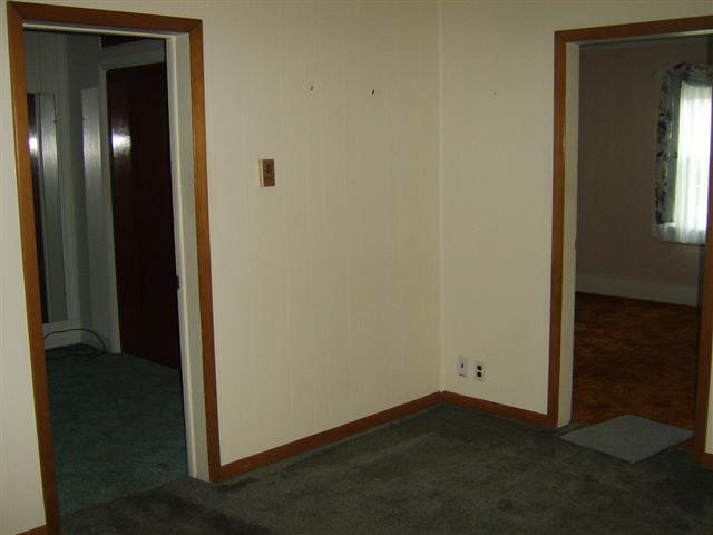618 N Western Ave, Portland, IN 47371 photo 10