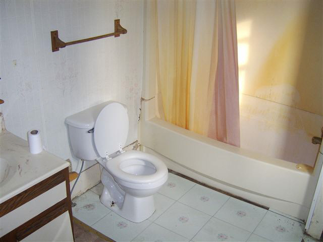 2794 E Treaty Line Rd, Portland, IN 47371 photo 7