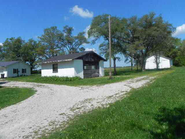2733 W Sr 18, Hartford City, IN 47348 photo 5