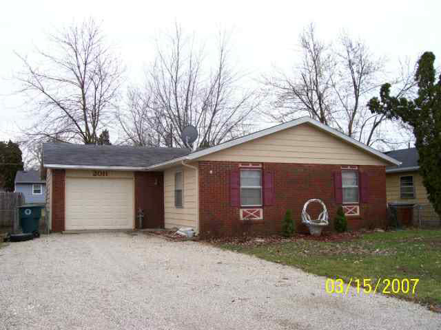 2011 E 15th St, Muncie, IN 47302 photo 1