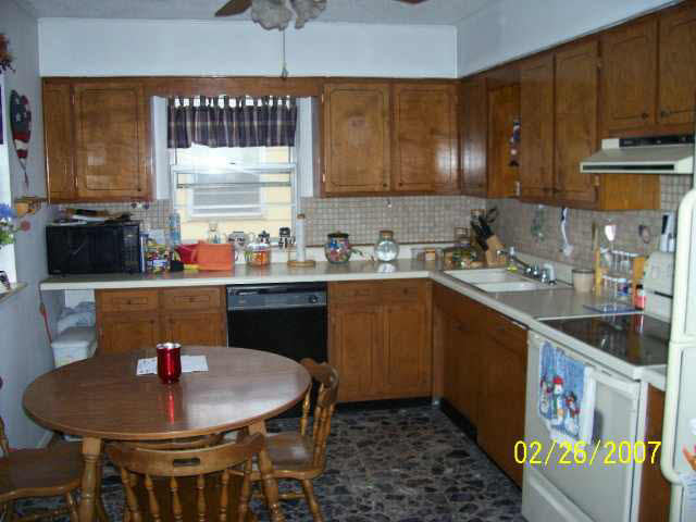 2011 E 15th St, Muncie, IN 47302 photo 2