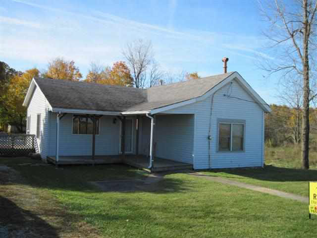 4243 E County Line Rd, Muncie, IN 47302 photo 2