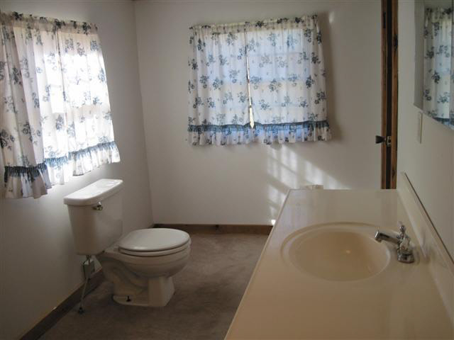 4243 E County Line Rd, Muncie, IN 47302 photo 10