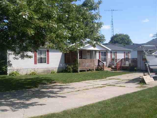 222 N Clem, Winchester, IN 47394 photo 1